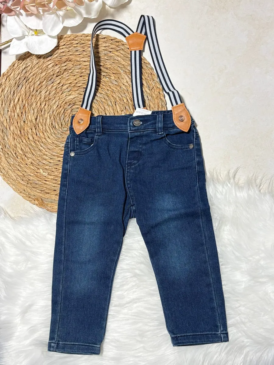 Playera de dinosaurio beige, pantalon de lona con tirantes · talla 18 Meses
