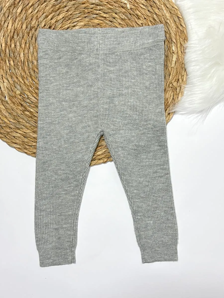 Sudadero gris y pants gris · talla 12 Meses