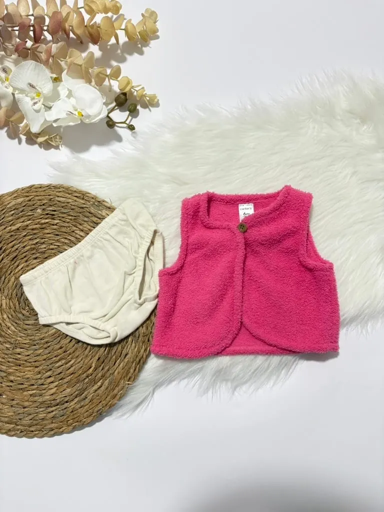 Chaleco rosado, vestido de flores y calzoncito · talla 6 Meses