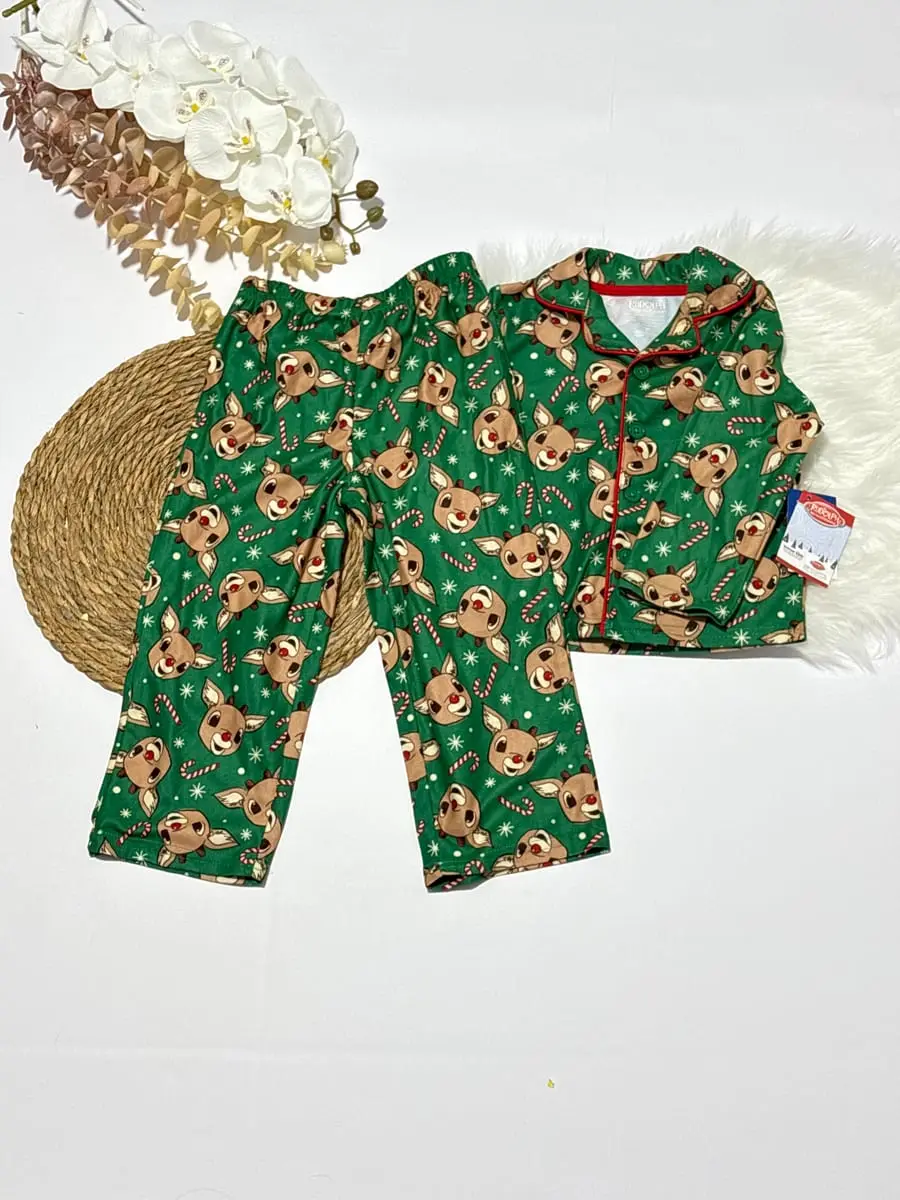 Pijama navideña de renos · talla 3 Años