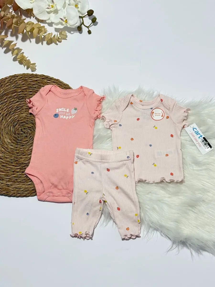Conjunto body color rosado blusita pantalon rosa con fruititas · talla 0 Meses
