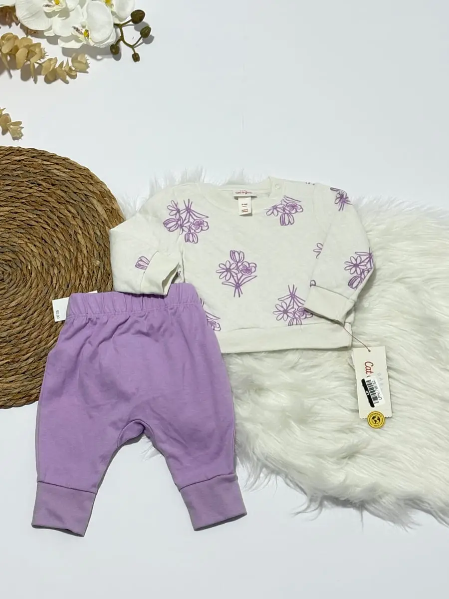 Pants morado sudadero blanco con flores moradas · talla 0-3 Meses